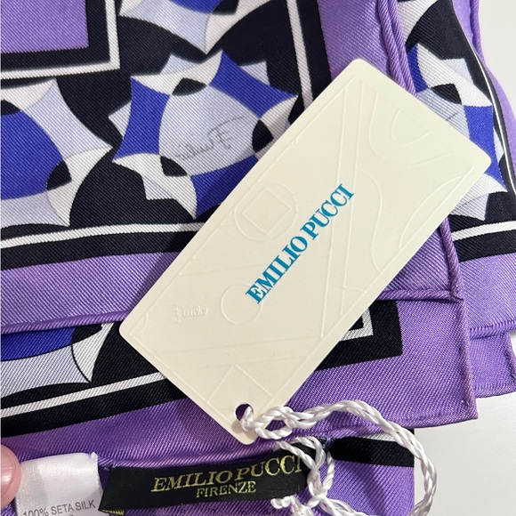 Emilio Pucci women silk scarf - Picture 3 of 5